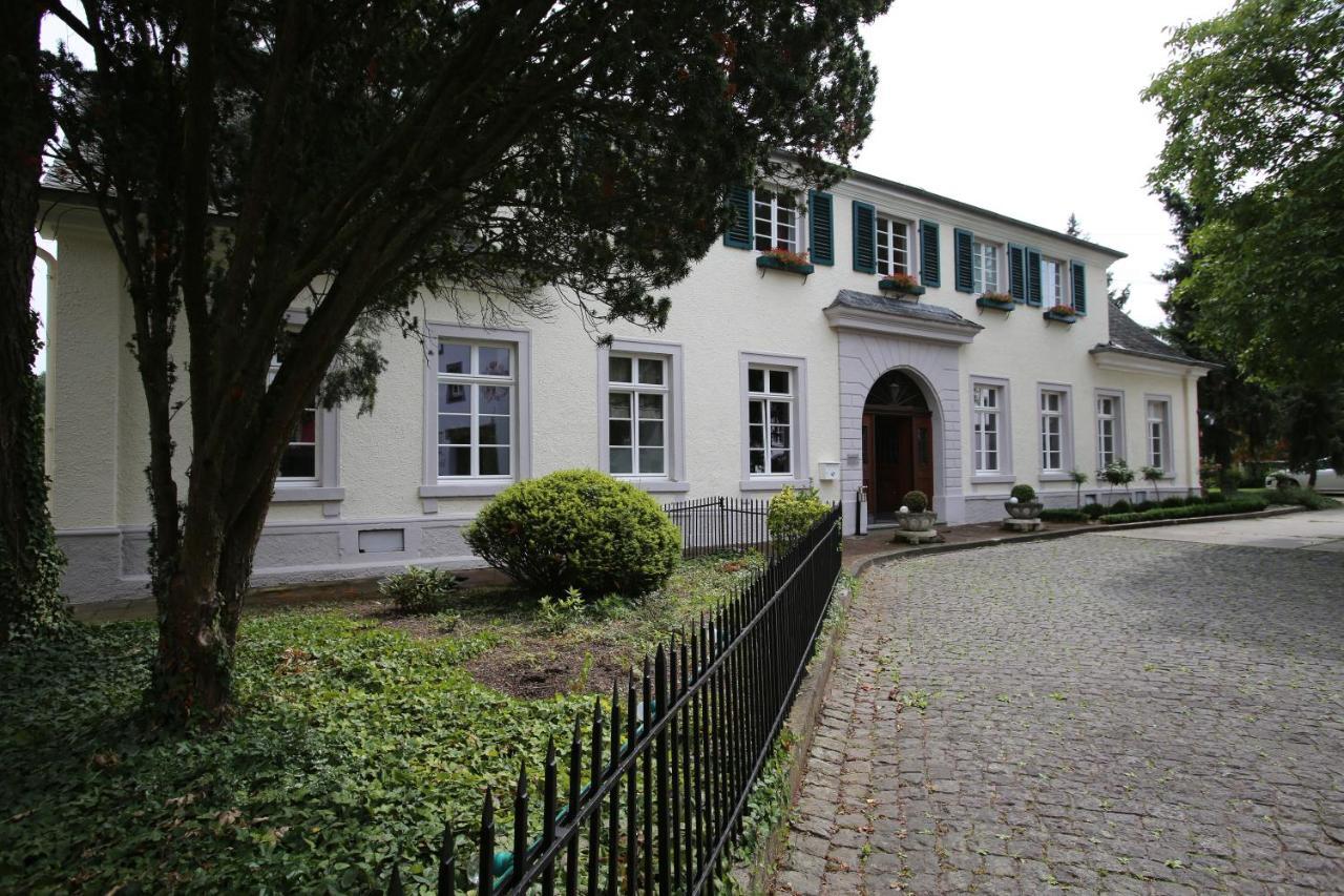 Karolingerhof Hotel Kröv Buitenkant foto